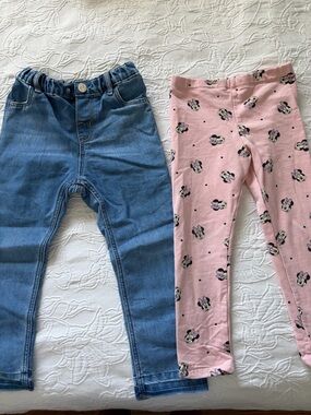 H&M 4T Girls Pink Minnie Mouse Leggings & Blue Denim Jeggings Set